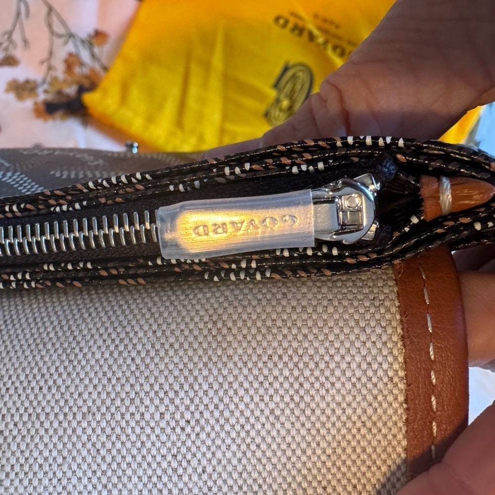 Goyard Black and Brown Goyardine Crossbody Wallet - Picture 3 of 8